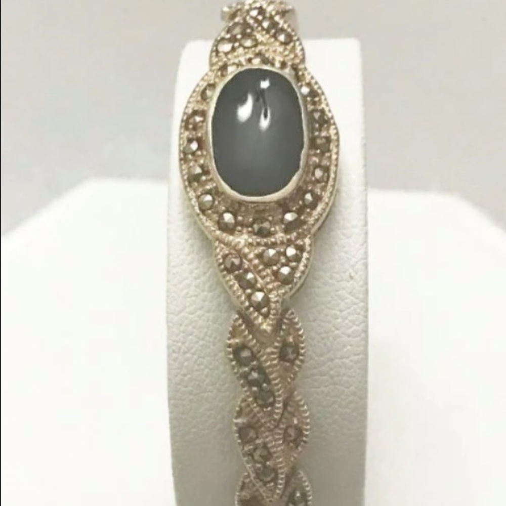 Bracelet black onyx in silver decorated with marcasite